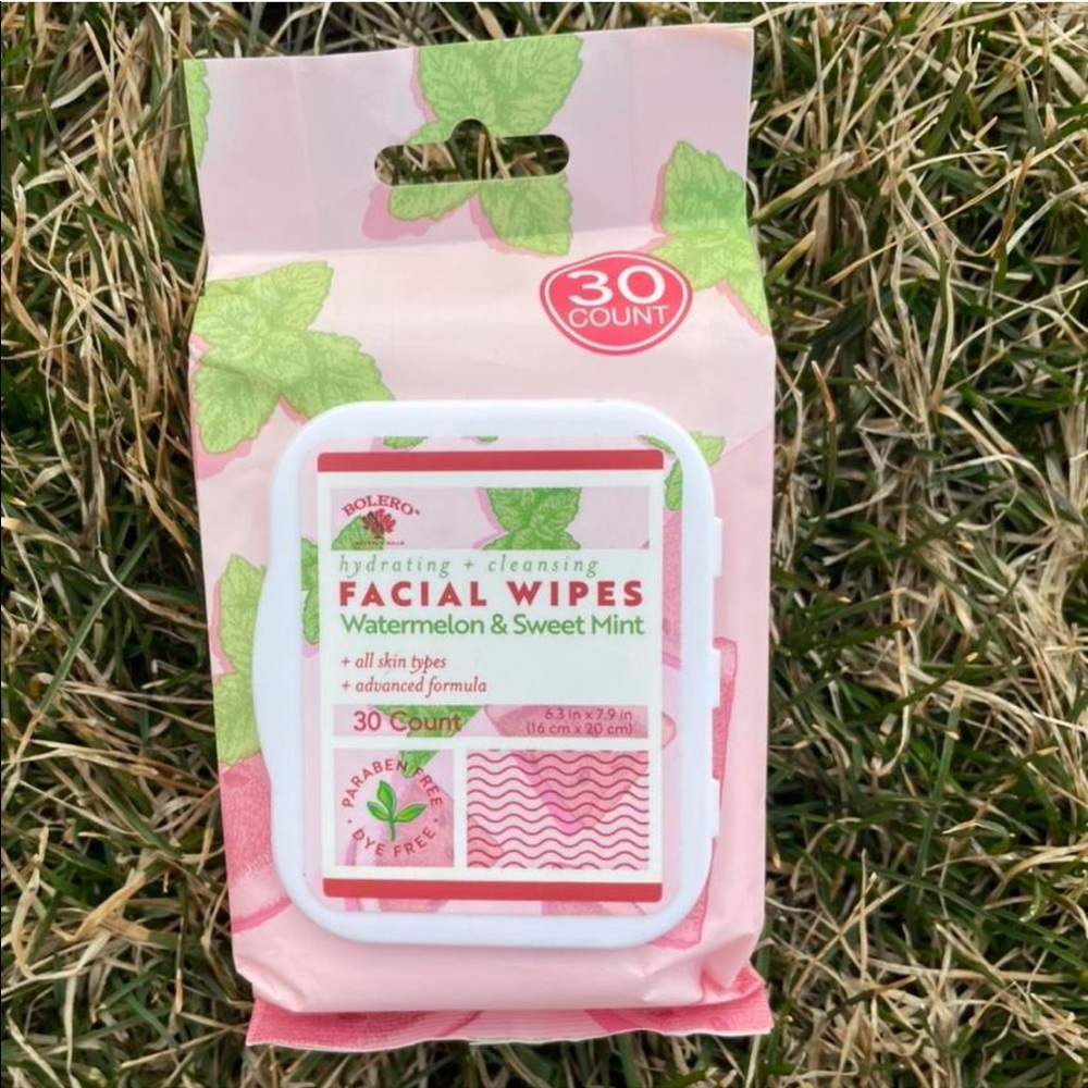 new hydrating & cleansing watermelon facial wipes